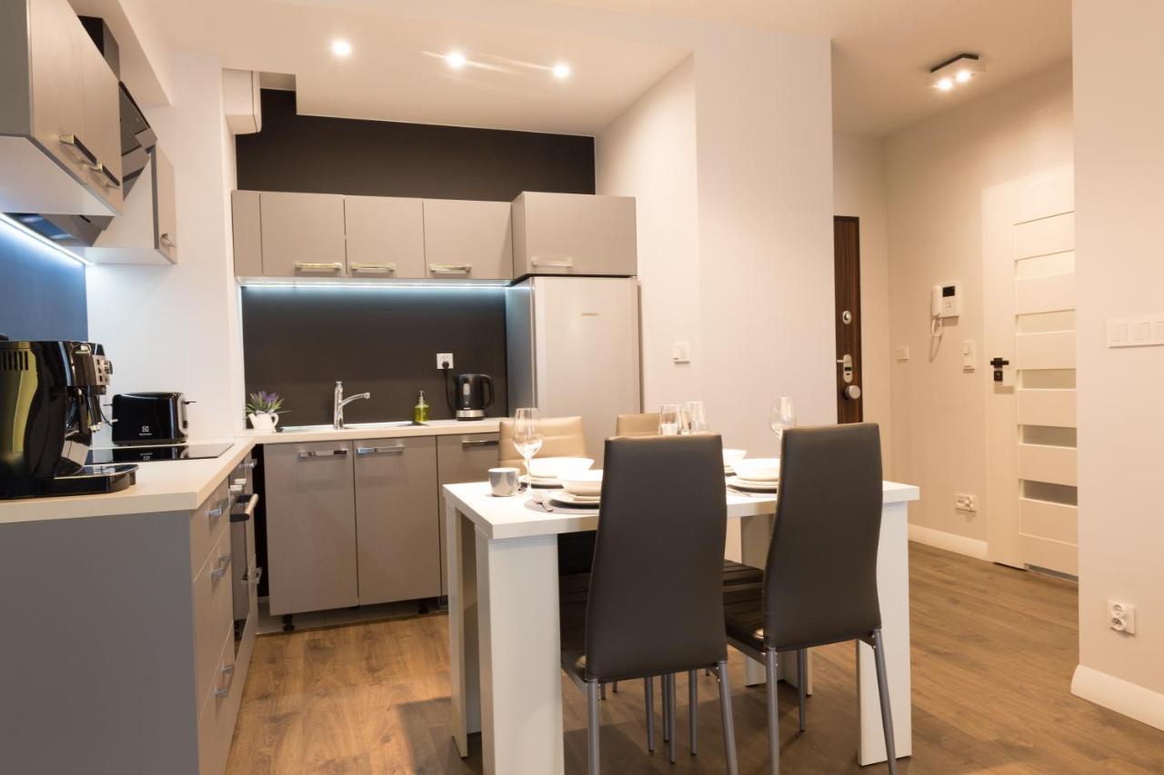 Ferienwohnung Apartlogy Aura2 78 - Experience Intelligent Living While Travelling Danzig Exterior foto
