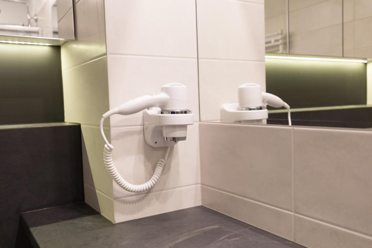 Ferienwohnung Apartlogy Aura2 78 - Experience Intelligent Living While Travelling Danzig Exterior foto