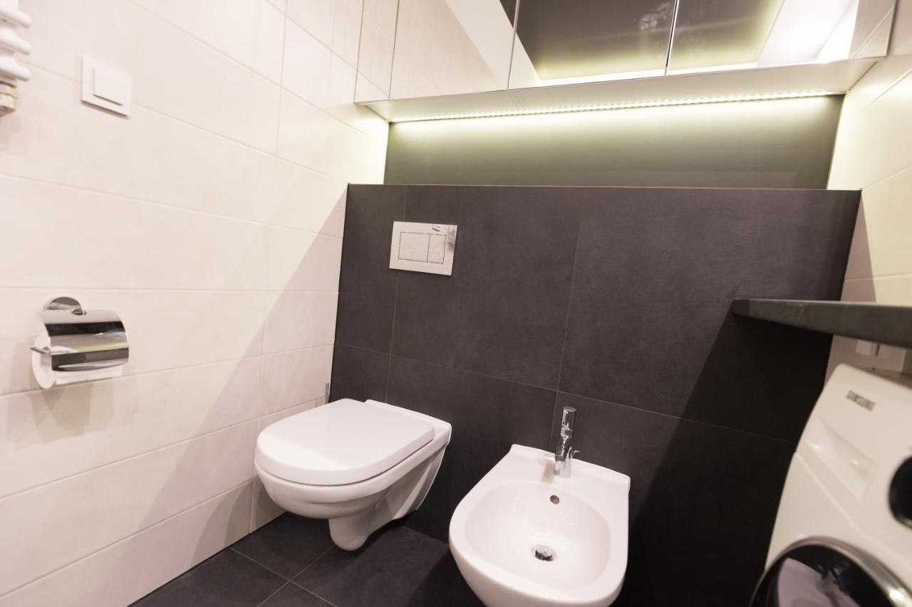Ferienwohnung Apartlogy Aura2 78 - Experience Intelligent Living While Travelling Danzig Exterior foto