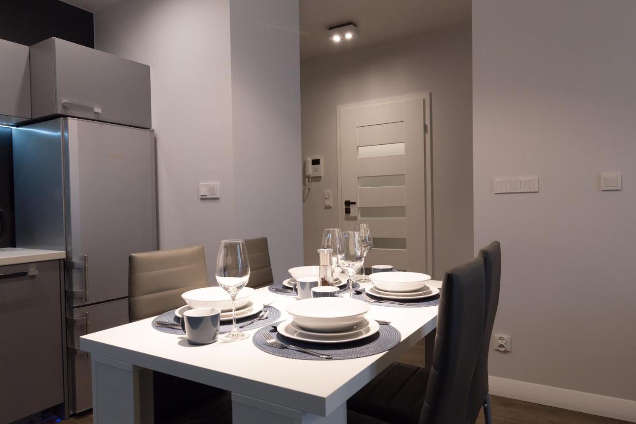Ferienwohnung Apartlogy Aura2 78 - Experience Intelligent Living While Travelling Danzig Exterior foto